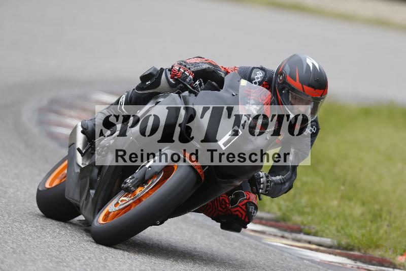 /Archiv-2024/13 22.04.2024 Plüss Moto Sport ADR/Einsteiger/1